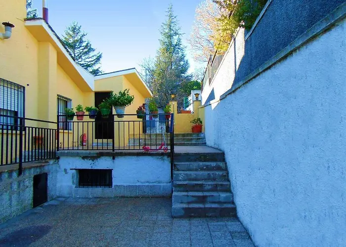 Casa En La Sierra De Madrid Para Grupos Grandes